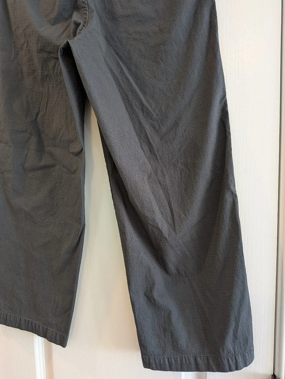 Vuori Women’s Ripstop Wide Leg Hiking Pant Dark Gray Gorpcore Outdoor Size S